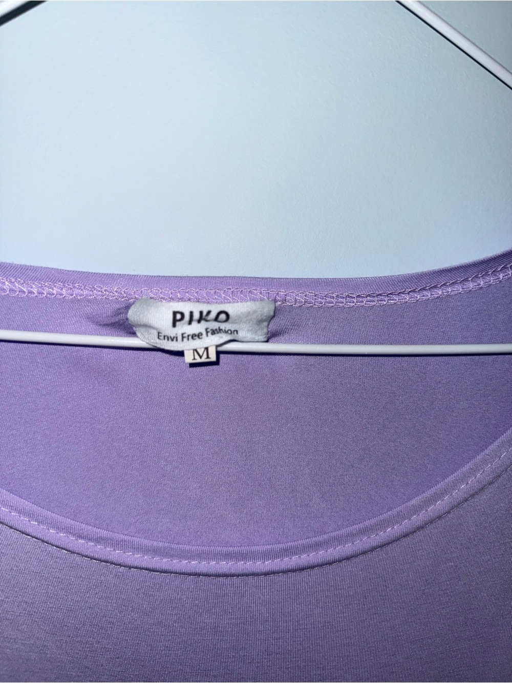 Piko 1988 Lavender Short Sleeve Scoop Neck Top - Picture 2 of 3